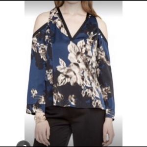 Rachel Roy blue floral blouse